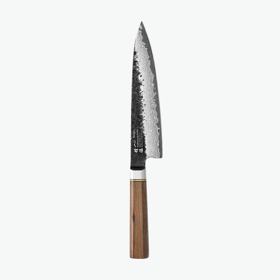 Shōjin Kashi Kochmesser mit Walnussgriff, 20 cm, von vorn auf hellem Hintergrund