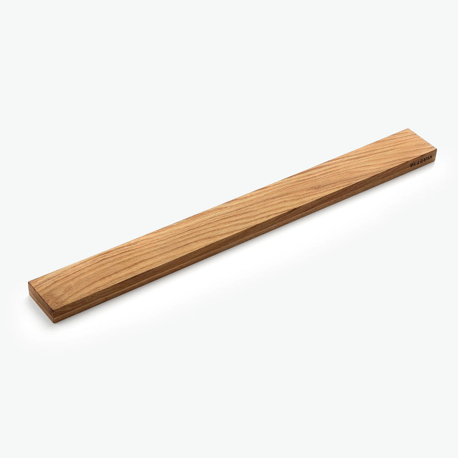 Messermagnet aus Eiche, 60 cm, schräg von oben